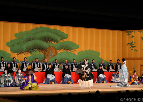 ▲From left, Onoe Sakon, Ichikawa Somegorō, Ichikawa Ennosuke,<br>Ichikawa Danjūrō, Matsumoto Kōshirō in 'KANJINCHŌ'.