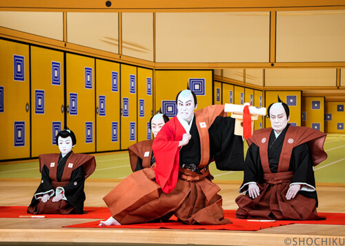 ▲From left, Ichikawa Shinnosuke, Ichikawa Danjūrō, Matumoto Hakuō,<br>in 'Shūmei Hirō KŌJŌ'.