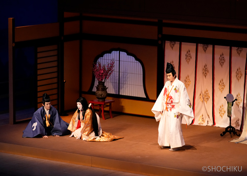▲From left, Ichikawa Somegorō, Nakamura Jakuemon, Matsumoto Kōshirō<br>in 'HANA NO GOSHO SHIMATSU'.