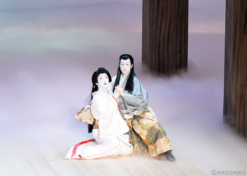 ▲From left, Nakamura Shichinosuke, Nakamura Toranosuke <br>in 'TENSHU MONOGATARI'.