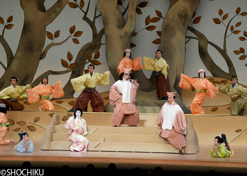 ▲From left, Onoe Maholo, Onoe Sakon, Onoe Shōroku, Bandō Kamezō, <br>Bandō Kamesaburō in 'SHIKI'.