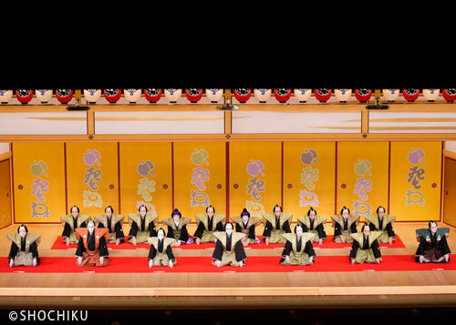 ▲Front row from left, Nakamura Baigyoku, Ichikawa Danjūrō,<br> Onoe Kikunosuke, Onoe Kikugorō VIII, Onoe Kikugorō VII,<br> Onoe Shōroku, Kataoka Nizaemon in 'Shūmei Hirō KŌJŌ'.