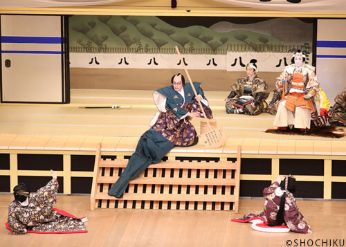 ▲From left, Kataoka Takatarō, Kataoka Nizaemon,<br>Nakamura Kazutarō, Nakamura Kinnosuke in 'KUMAGAI JIN'YA'.
