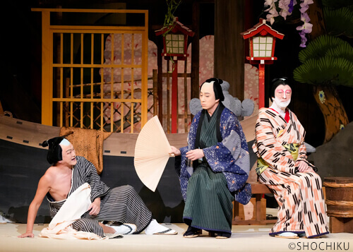 ▲From left, Nakamura Shidō, Matsumoto Kōshirō,<br> Bandō Yajūrō in 'THE SHOW MUST GO ON'.