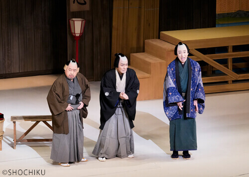 ▲From left, Nakamura Ganjirō, Kataoka Ainosuke,<br>Matsumoto Kōshirō in 'THE SHOW MUST GO ON'.