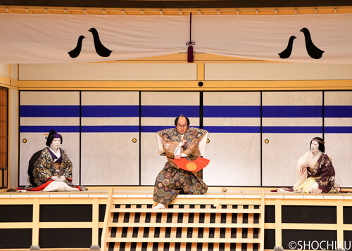▲From left, Nakamura Jakuemon, Ichikawa Danjūrō, Nakamura Senjaku <br>in 'KUMAGAI JIN'YA'.