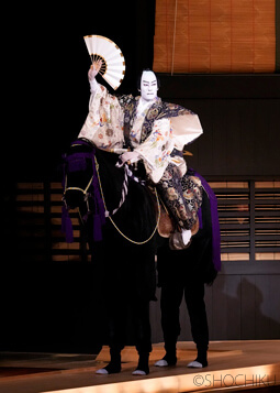 ▲Nakamura Kankurō in 'SANEMORI MONOGATARI'.