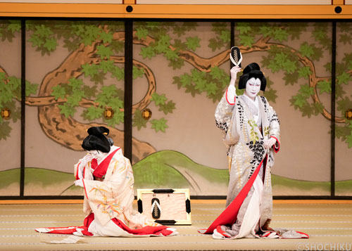 ▲From left, Nakamura Tokizō, Bandō Minosuke<br> in 'KAGAMIYAMA GONICHI NO IWAFUJI'.  (Program A)