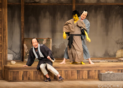 ▲ From left, Nakamura Kankurō, Kataoka Ichizō, Matsumoto Kōshirōin <br>in 'RAKUDA'.